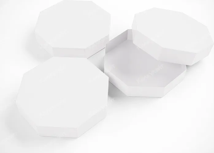 Картонная коробка для сыра 50*70 мм белая
